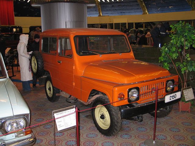 800px-Moskvich-2150_front.jpg